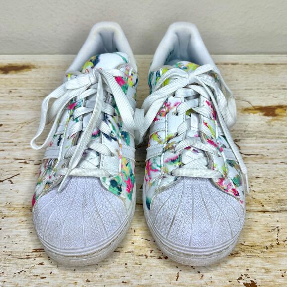 Adidas Primegreen Watercolor Floral Superstar Casual Sneaker Shoes 6 - Picture 2 of 7